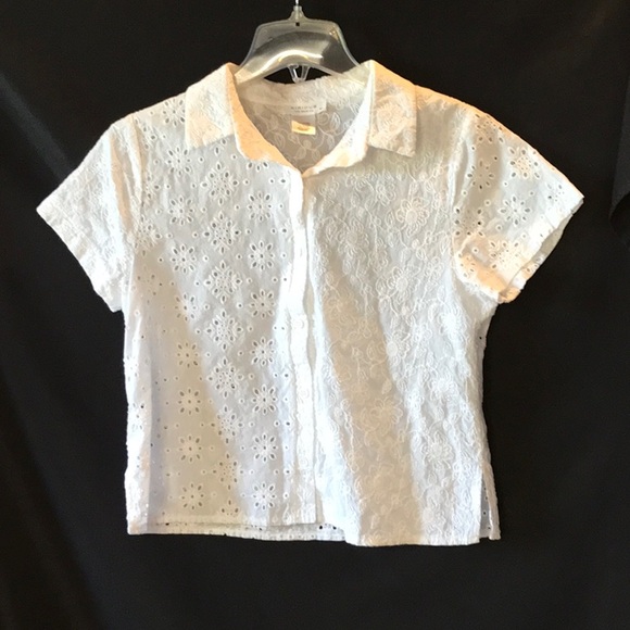 Ladies eyelet blouse, white sz Large, cropped top. - Picture 1 of 3